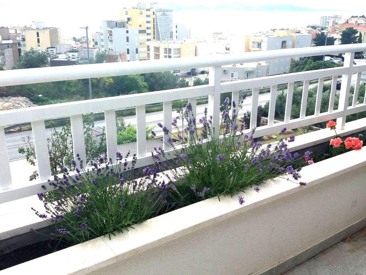Apartments Kurilj Макарська Екстер'єр фото
